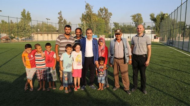 Başkan Çelikcan, Çocuklarla Futbol Oynadı