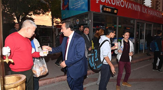 Başkan Çetin çorba ikram etti