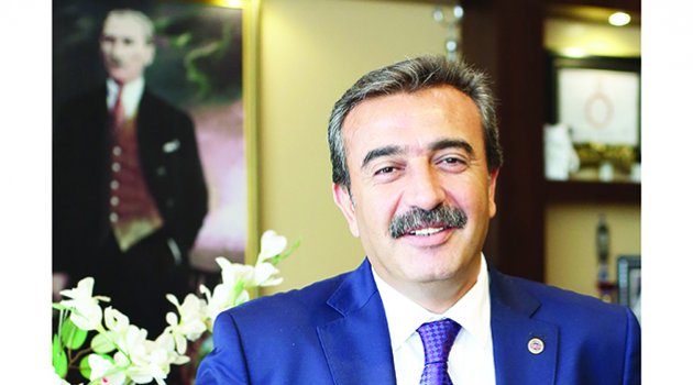 Başkan Çetin ‘en başarılı belediye başkanı’ seçildi
