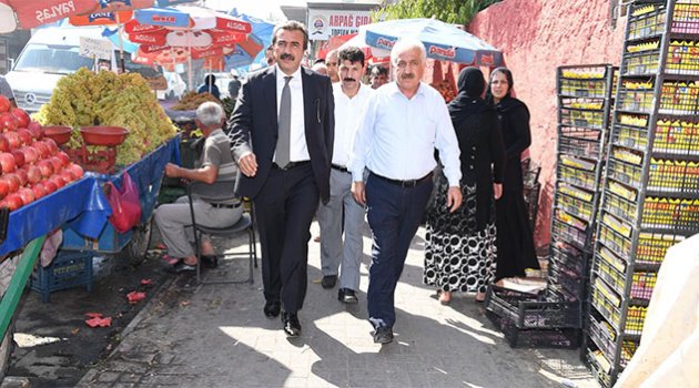 Başkan Çetin: "Halk beni makamda oturayım diye seçmedi"