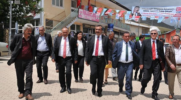 Başkan Çetin ilçe ziyaretlerinde coşkuyla karşılandı