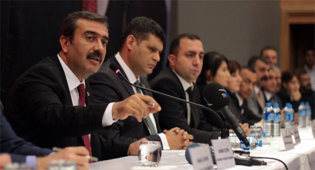 Bize saldıracak adam  ailesine veda etsin!