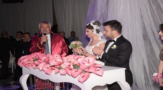 Başkan Karalar kızının nikahını kıydı