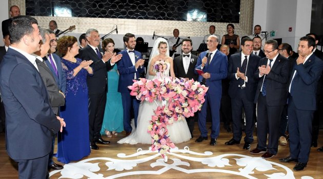 Başkan Karalar, oğlunun nikahını kıydı