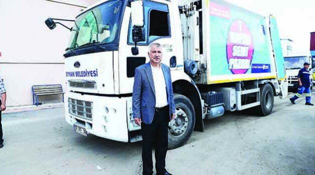 Başkan Karalar'dan ilçelere çöp kamyonu