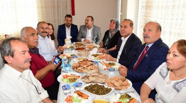 Başkan Sözlü: ”Adana Başı Dik Sırtı Pek İnsanların Şehri Olmalı”