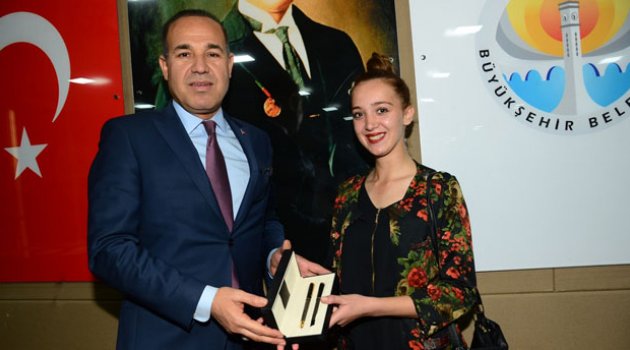 Başkan Sözlü güvenlik görevlilerini ödüllendirdi