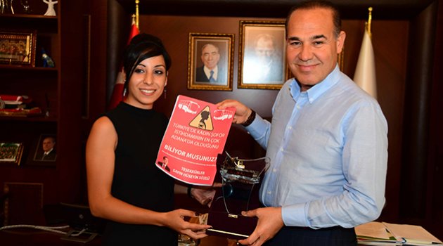 Başkan Sözlü’ye ödül