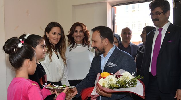 Başkan Uludağ: Eğitim ve çocuklarımız vazgeçilmez