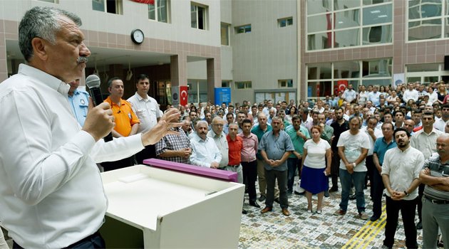 Başkan Zeydan Karalar, çalışanlarıyla bayramlaştı