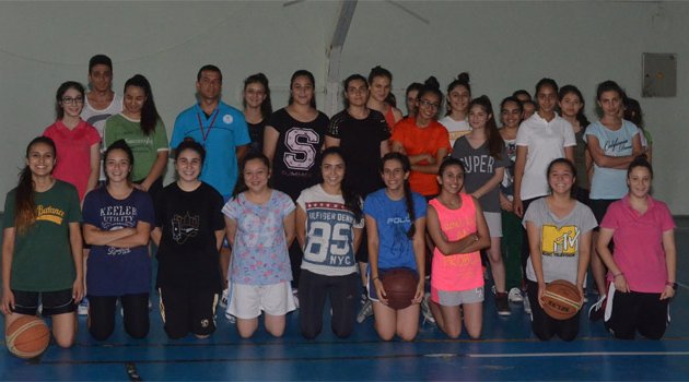 Basketbol İl Spor Merkezine 350 öğrenci katılıyor