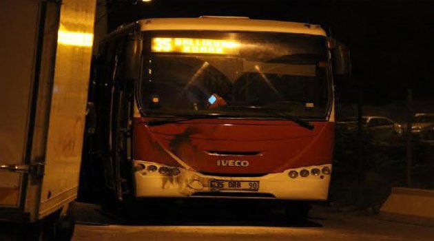 Belediye otobüsüne molotof kokteyli saldırı!