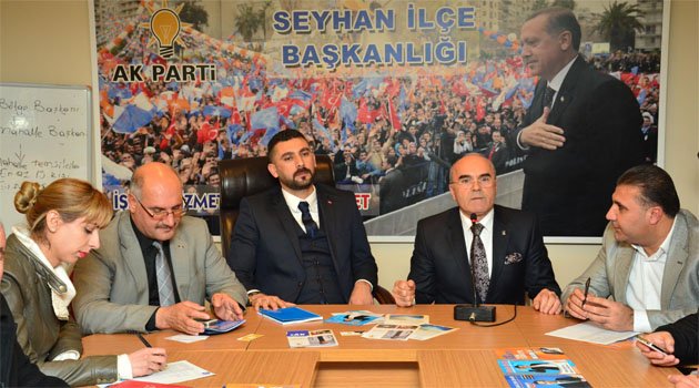 Beluk, partilileriyle kucaklaştı