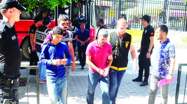 ‘Benden altın ve para istemişsiniz getirdim’