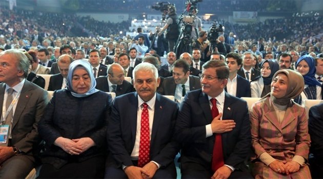 Binali Yıldırım'ın imdadına Sare Davutoğlu yetişti