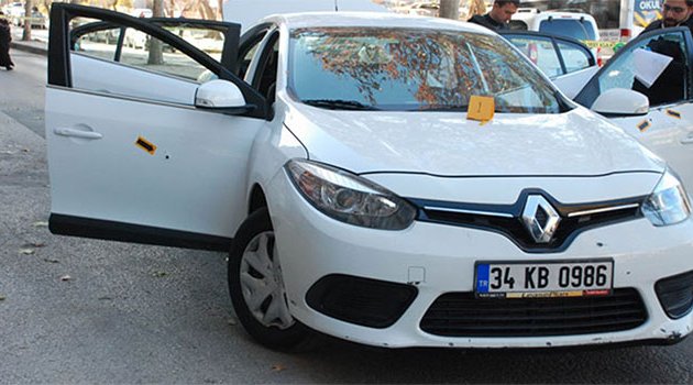 Bir ay önce barışma teklif ettiği eşine kurşun yağdırdı