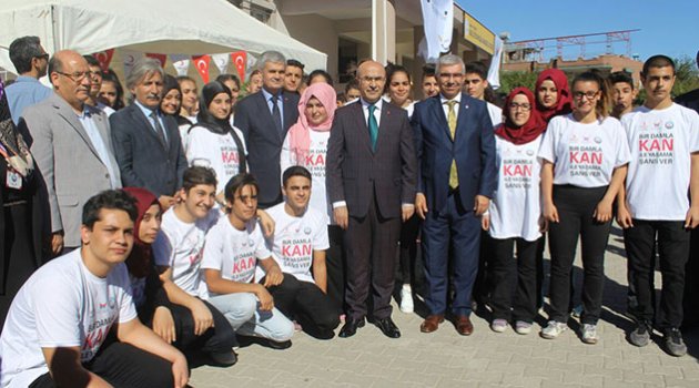 Bir damla kan ile  yaşama şans verdiler