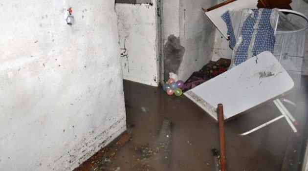 Bodrum katta sel sularında boğuldular