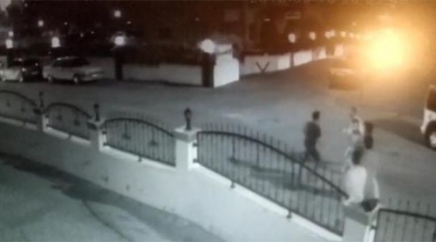 Boğazından bıçaklanan genç hayata tutunamadı