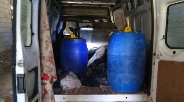 Bomba yüklü minibüs ele geçirildi