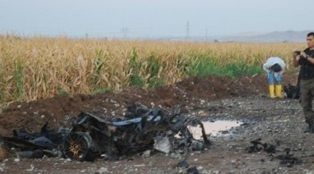 Bomba yüklü patlatılan araçtan cephanelik çıktı
