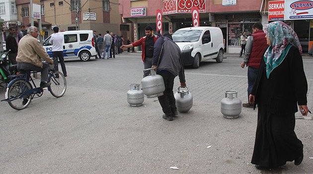 ’Bombalı Araç’ alarmında esnaftan tüplü tedbir