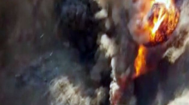 Bombalı iki araç imha edildi