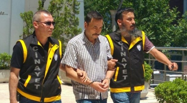 Borcunu ödemeyen kalfasını öldürdü