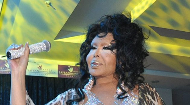 Bülent Ersoy'a Lerzan Mutlu'yu tehdit ettiği iddiasıyla dava açıldı