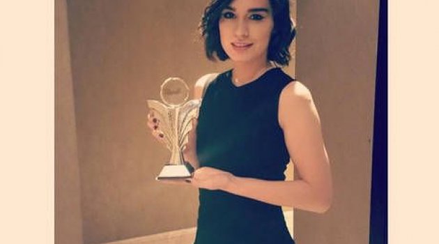 Burcu Kıratlı'ya büyük ödül