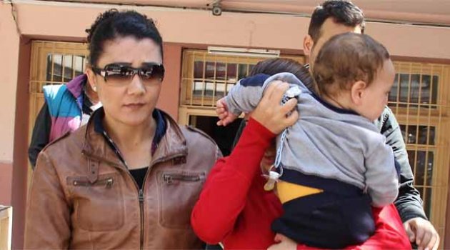 Büyü bozma bahanesiyle dolandırdı, 6 aylık bebeğiyle cezaevine girdi