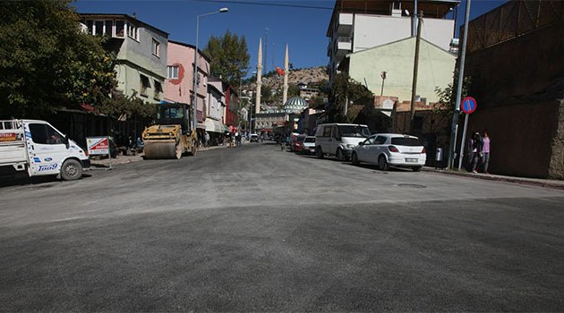 Büyükşehir’den Aladağ’a asfalt yol hizmeti