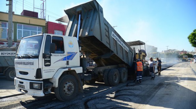 Büyükşehir’den asfalt hizmeti