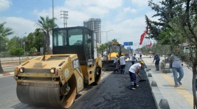 Büyükşehir’den günde bin 200 ton asfalt hizmeti