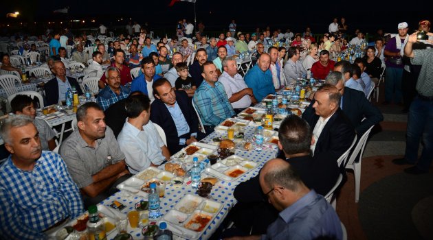 Büyükşehir’den Karataş’ta Ramazan şenliği