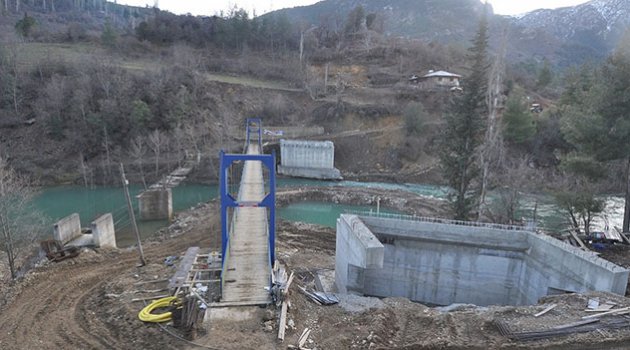 Büyükşehir’den Saimbeyli’de yol ve köprü çalışması
