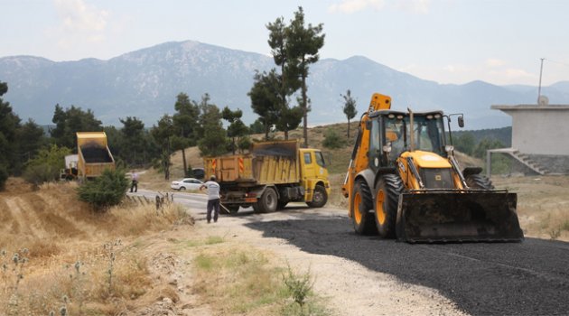 Büyükşehir’den yol çalışmaları