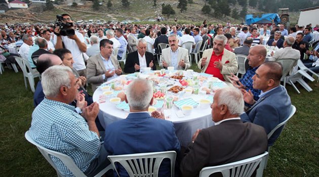 Büyükşehir, Göller Yaylası’nda 5 Bin Kişiye İftar Verdi
