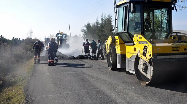 Büyükşehir, ilçeleri asfaltlıyor