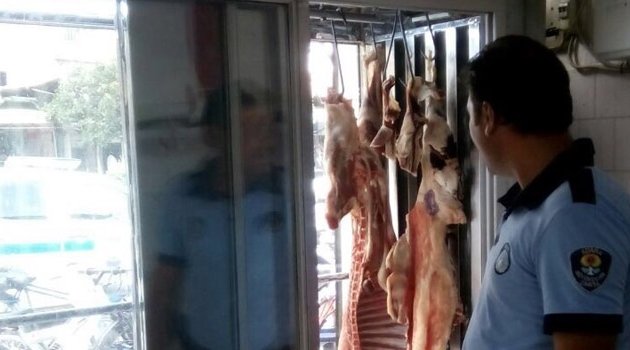Büyükşehır Zabıtası’ndan ilçe kasaplarında denetleme