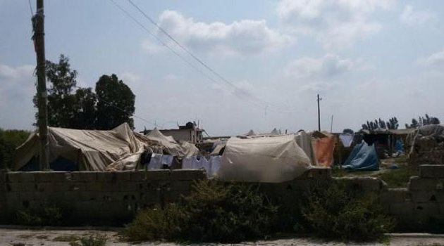 Çadırlara kaçak hat çekiyorlar
