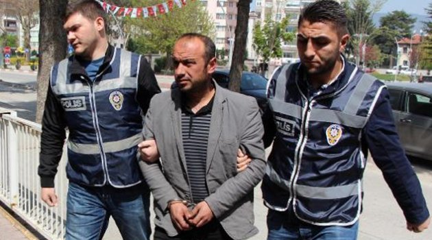 Çaldığı kabloları hurdacıya satarken yakalandı