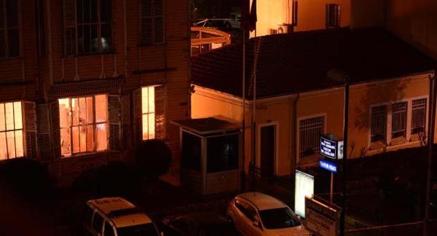 Canlı bomba saldırısı: 1 şehit, 1 yaralı