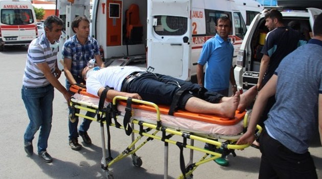 Çarpışan araç alev aldı! 5 ölü 4 yaralı