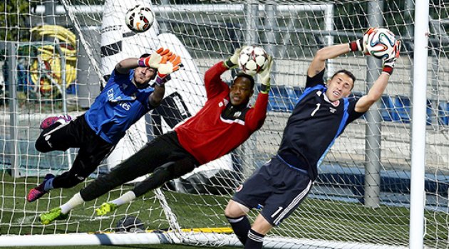 Casillas da listede!