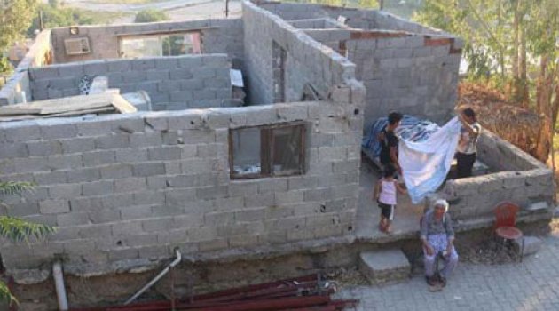 Çatısız evde yaşam mücadelesi
