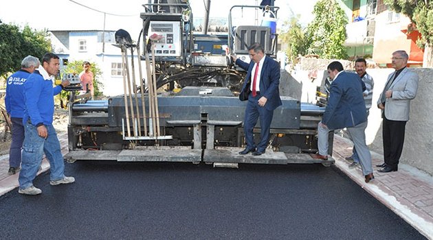 Çelikcan: "Yüreğir’de yol sorunu tarih oldu"