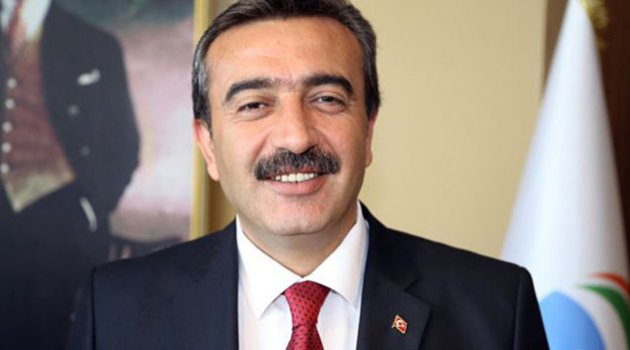 Çetin, en başarılı ilçe belediye başkanları arasında