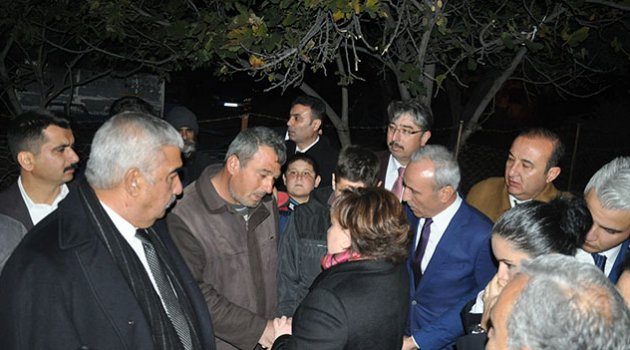 Çevre ve şehircilik Bakanı Sarı şehit ailesini ziyaret etti