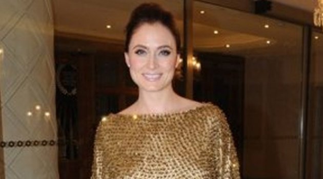 Ceyda Düvenci'den Kaybettiği Anneannesine Duygusal Mesaj